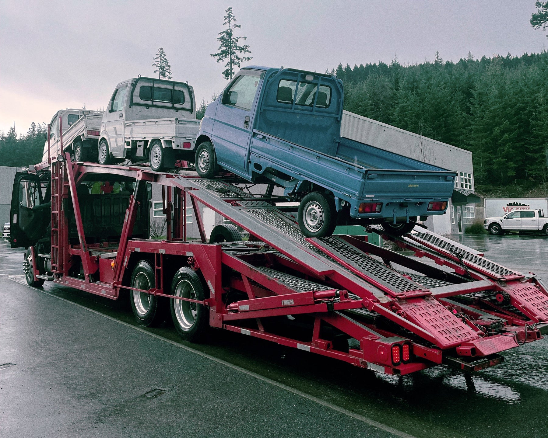The cleanest Suzuki Carry I've ever seen
