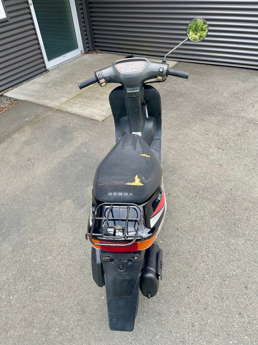 1988 Honda Dio SP
