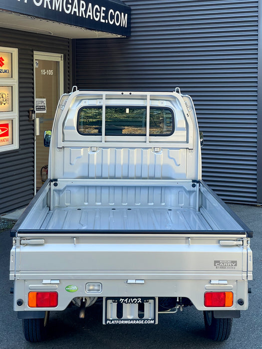 2008 Suzuki Carry: 4WD, low KM, silver