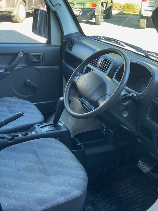 2009 Suzuki Carry, 4WD, Low KM!